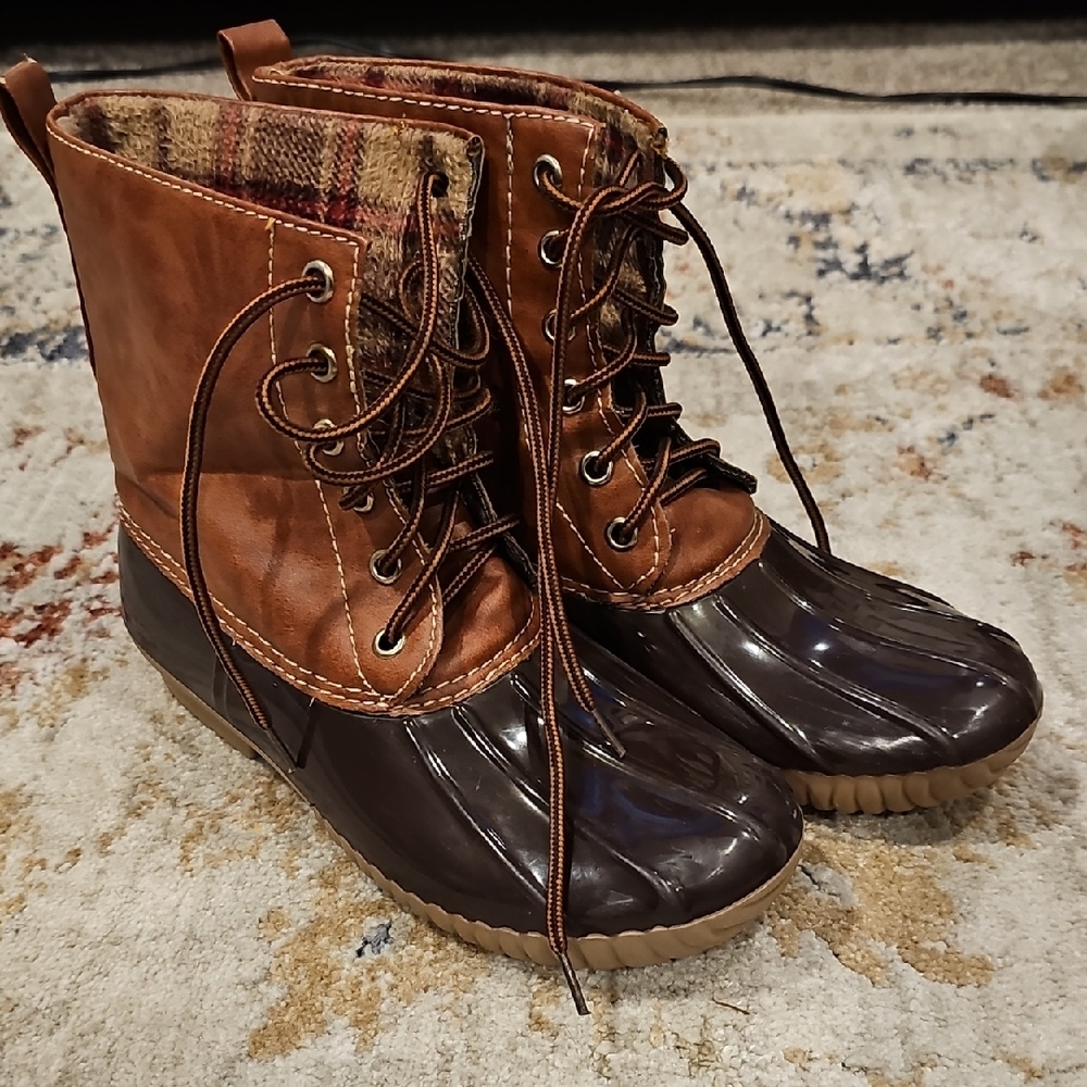 Yoki Brown Women's Duck Boots